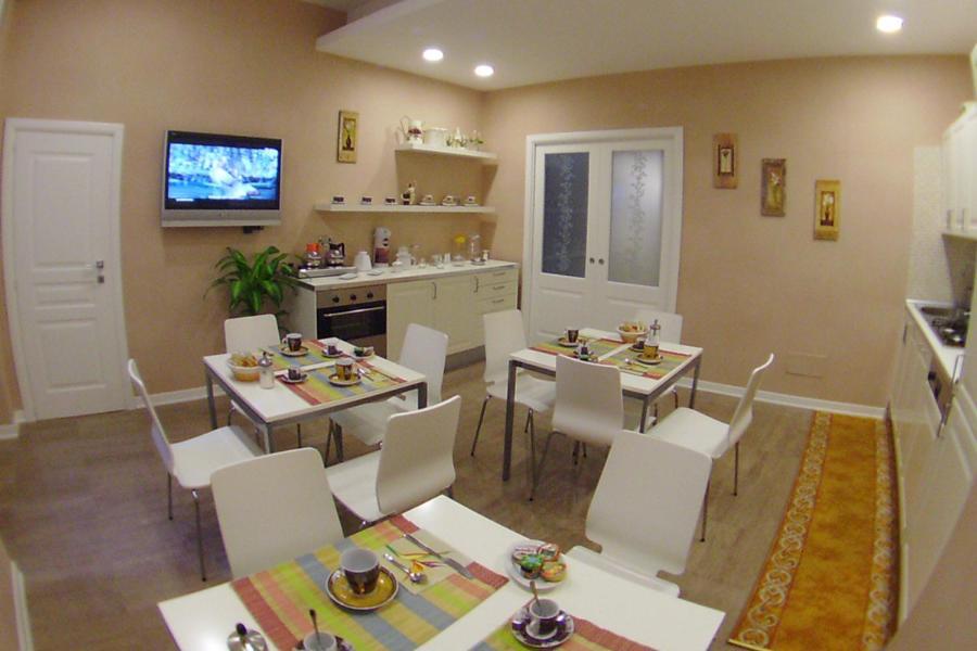 B&B Sanfelice Centro Storico Napoli Exteriör bild